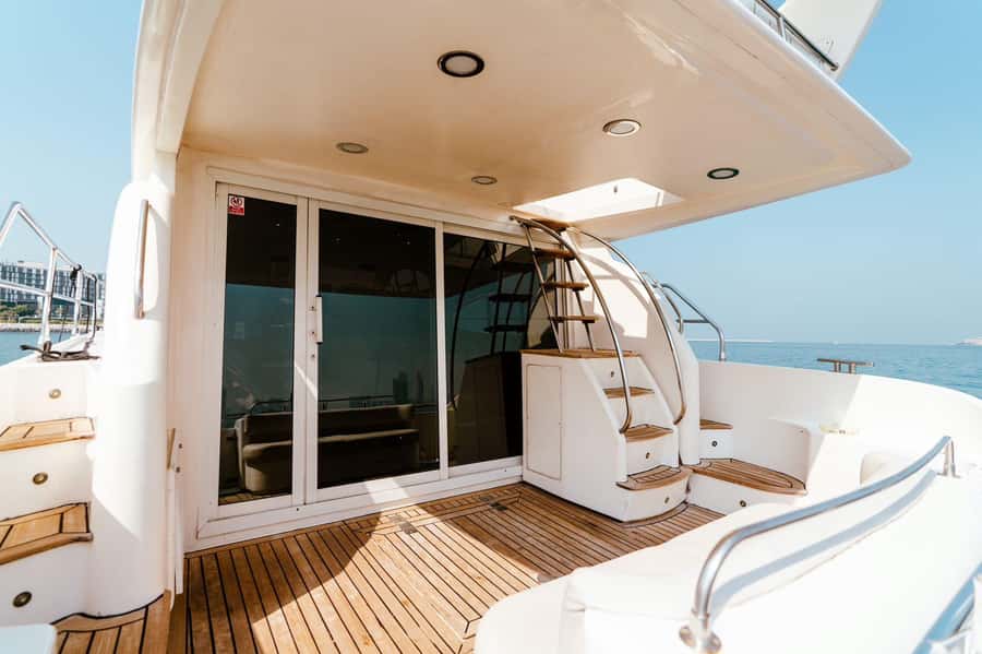 Dubai: Private Luxury Yacht Tour on a 50-Foot Yacht - Time it right: 2 to 8 hours and the sunset-light factor