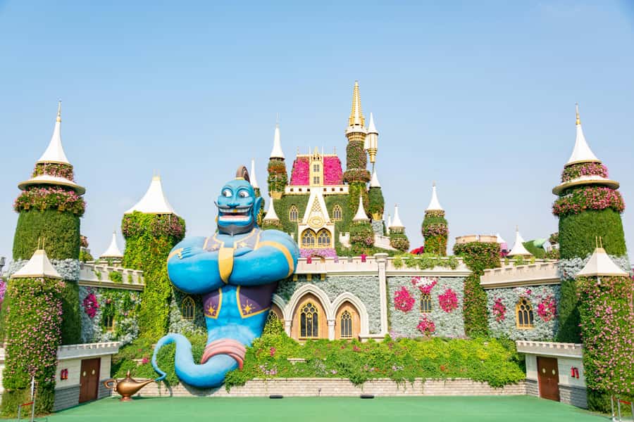 Dubai: Private Miracle Garden & Global Village Trip - Miracle Garden, where flowers become buildings