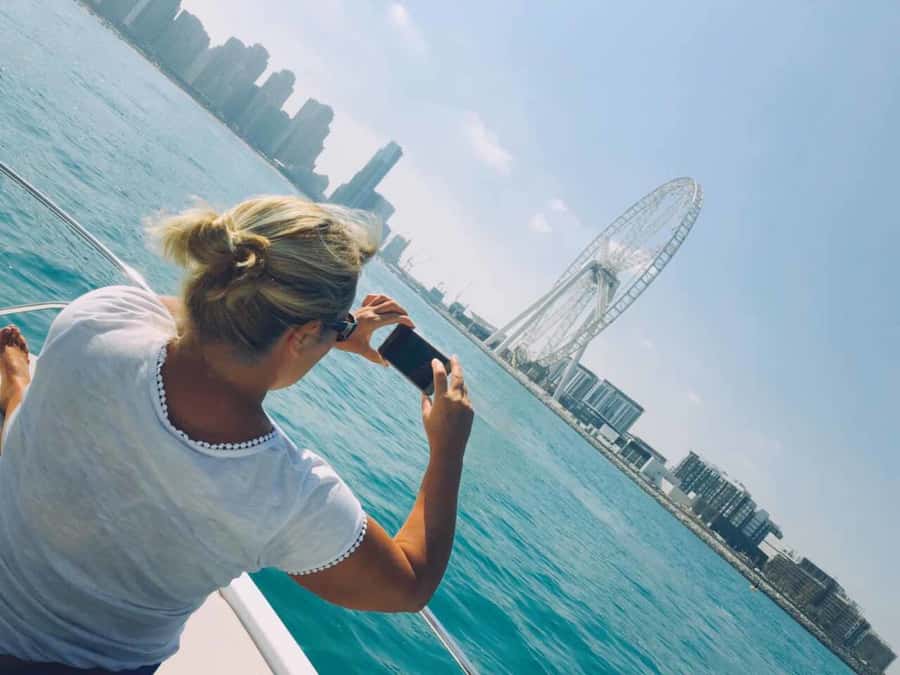 Dubai: Private Sea Escape Cruise - Swim, Tan & Sightsee - Atlantis, Palm Jumeirah, and the “wow” factor you cannot fake
