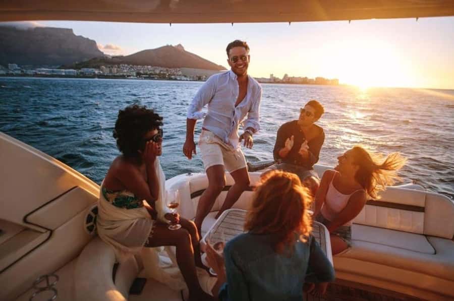 Dubai: Private Sunset Yacht Tour from Dubai Marina - What’s Included on Board (And What You Must Bring)