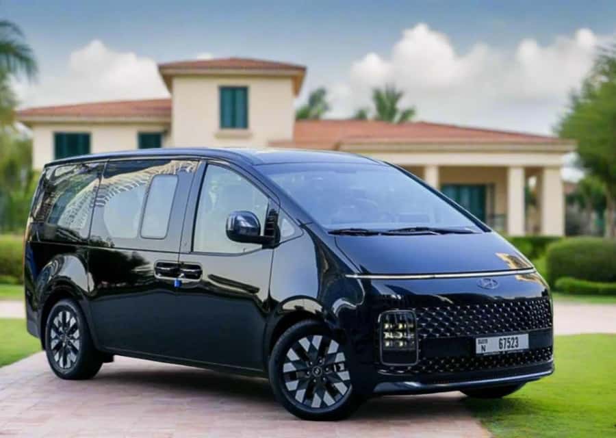 Dubai Private Top Attractions, Premium Vehicle & Street Food - Private guide plus business-class comfort: why it matters in Dubai