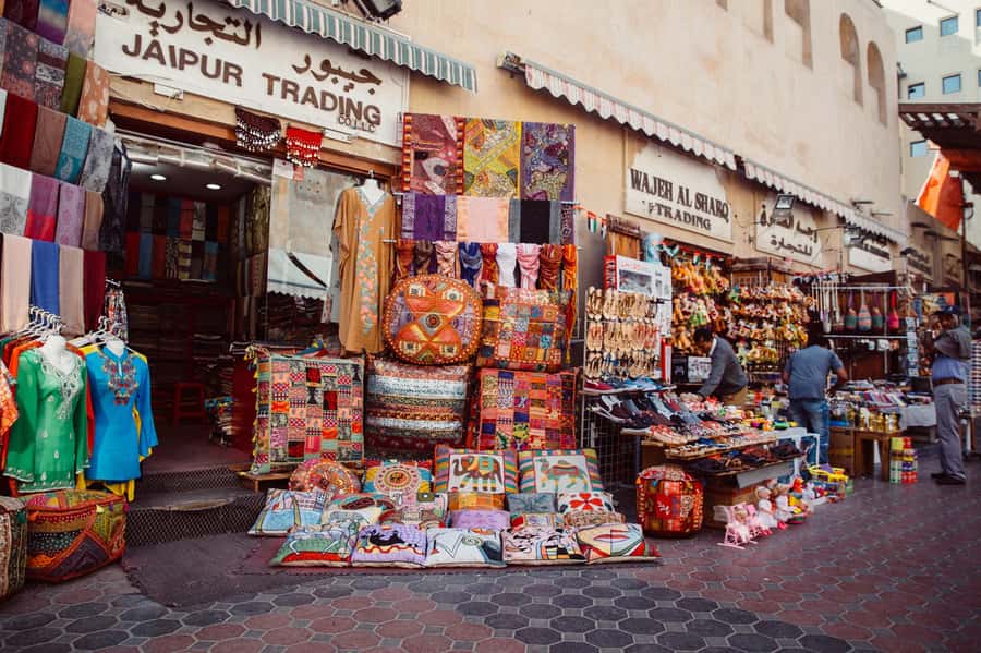 Dubai: Private Tour with Locals – Highlights & Hidden Gems - How the included local drink/tasting fits the whole route