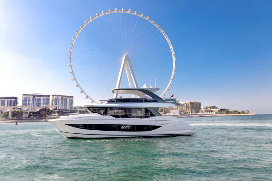 Dubai: Private VIP Luxury Yacht Tour with BBQ & Drinks - Why This Yacht Tour Feels Like the Smart Way to See Dubai