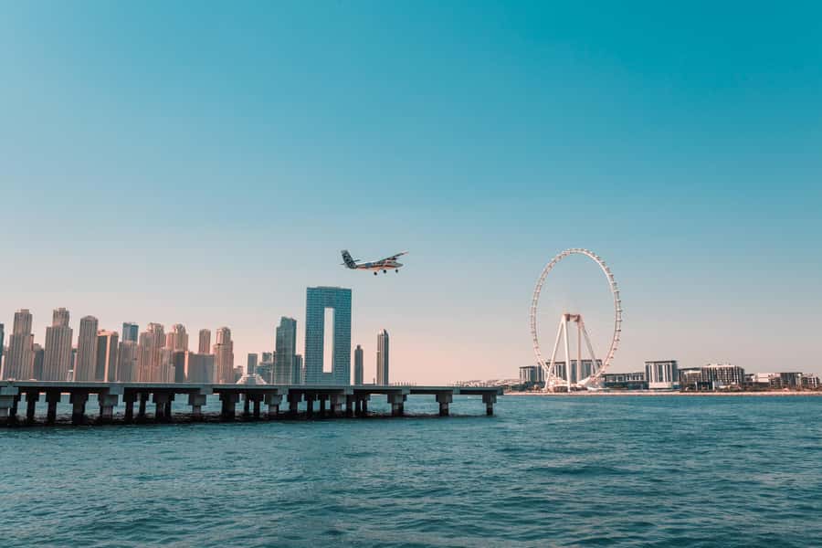Dubai: Private VIP Luxury Yacht Tour with BBQ & Drinks - Getting Oriented at Sky Walker Yacht Tours and Dubai Harbour