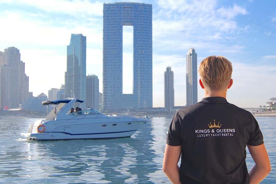 Dubai: Private Yacht Cruise for Unforgettable Memories - Key highlights that make this cruise worth it