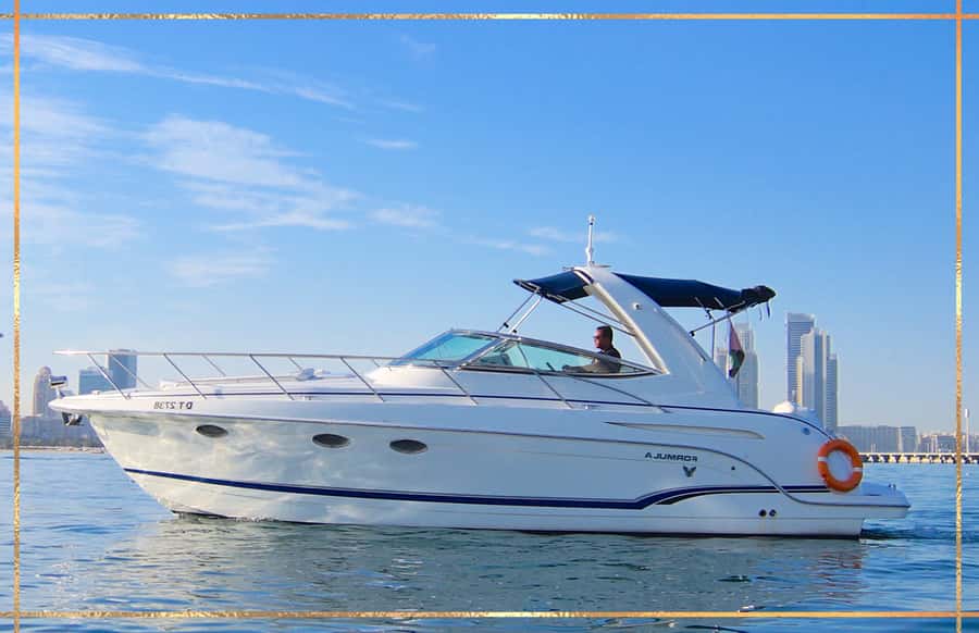 Dubai: Private Yacht Cruise for Unforgettable Memories - Why Dubai’s skyline feels different when you’re on the water