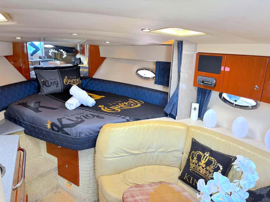 Dubai: Private Yacht Cruise for Unforgettable Memories - Onboard comfort that actually helps in Dubai heat