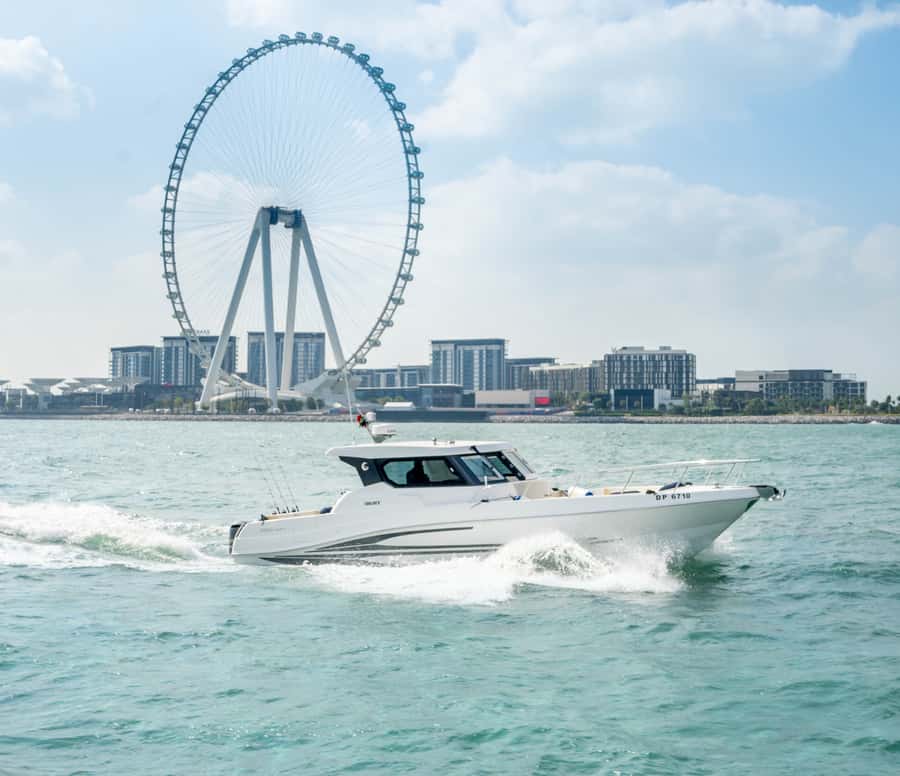 Dubai: Private Yacht Tour 36ft (+1 hr free) offer till Sep15 - Key highlights to plan around