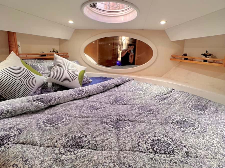 Dubai:Private Yacht with and Burj Al Arab Sightseeing. - The yacht experience in Dubai, minus the hassle
