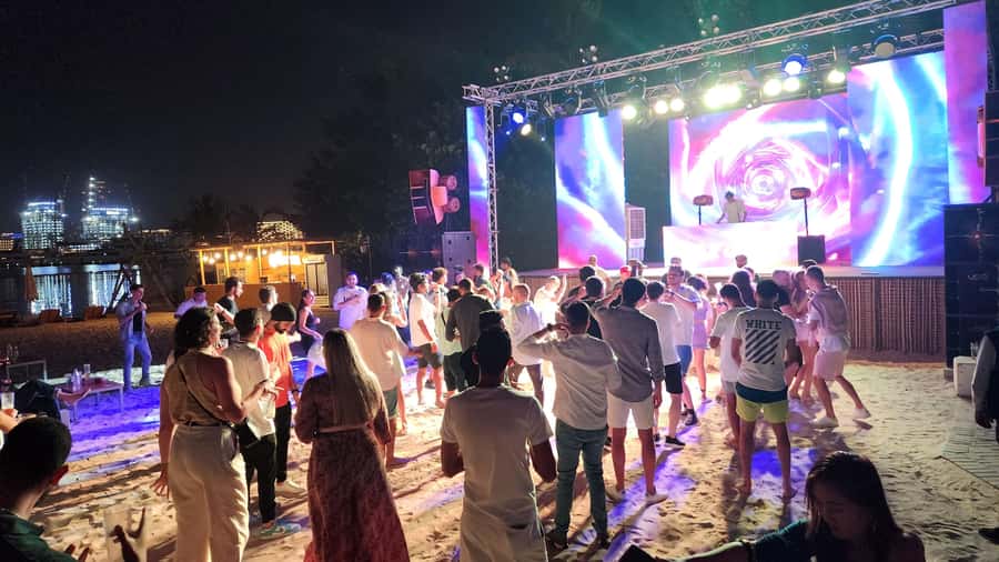 Dubai: Pub Crawl Nightlife Tour - The Guides: Lovely, Faye, Alex, and the Group Energy Factor