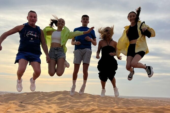Dubai Red Dune Safari with Bedouin BBQ Dinner & Hotel Transfers - Who should book this desert safari