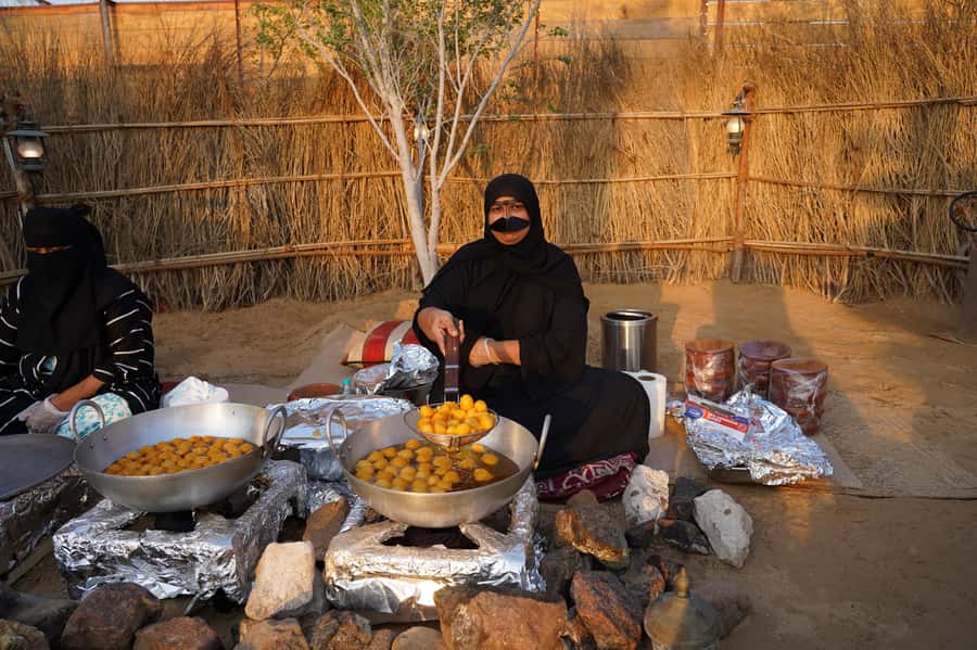 Dubai: Red Dunes Quad Bike with Sandboarding, Camels and BBQ - Why Guides Matter Here (And Why Names Like Ghul, Mustafa, and Captain Zeeshan Come Up)