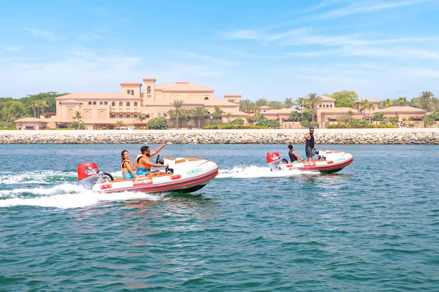 Dubai: Self-Drive Boat Experience for 1 or 2 People - The route you’ll follow: JBR and Ain Dubai, then the Palm loop