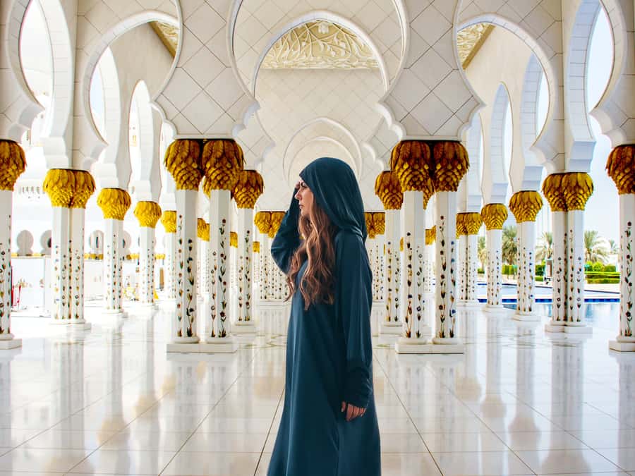 Dubai: Sheikh Zayed Mosque & Qasr Al Watan Tour with Pickup - Dubai to Abu Dhabi: how this day trip actually feels
