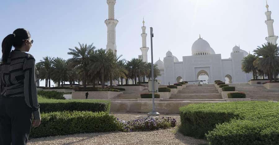Dubai: Sheikh Zayed Mosque & SeaWorld Entry w/ Transfer - Key takeaways