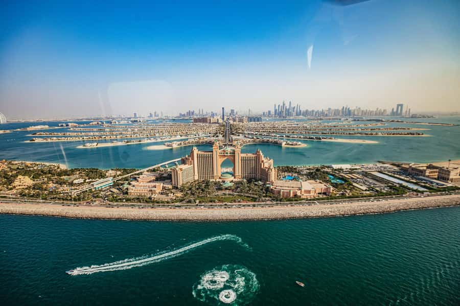 Dubai: Sightseeing Helicopter Ride from The Palm - Entering The Atlantis The Palm helipad viewpoint