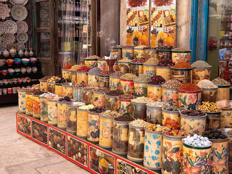 Dubai: Signature Old Town, Heritage Souks & Traditional Abra - Dubai Frame and Museum of the Future: pick the right mindset for these stops