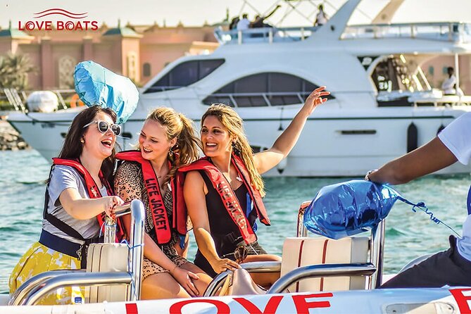 Dubai Speed Boat Tours: Marina, Atlantis and Burj Al Arab - What the live guide adds (and how to get better photos)