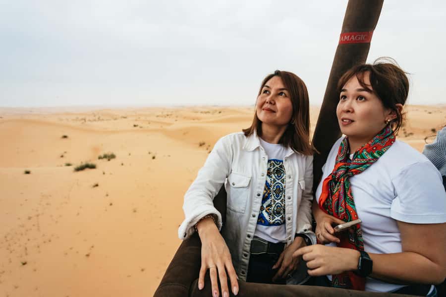 Dubai: Sunrise Balloon Flight with Camel Ride & Breakfast - Falconry photo moment: What you’re paying for beyond the sky