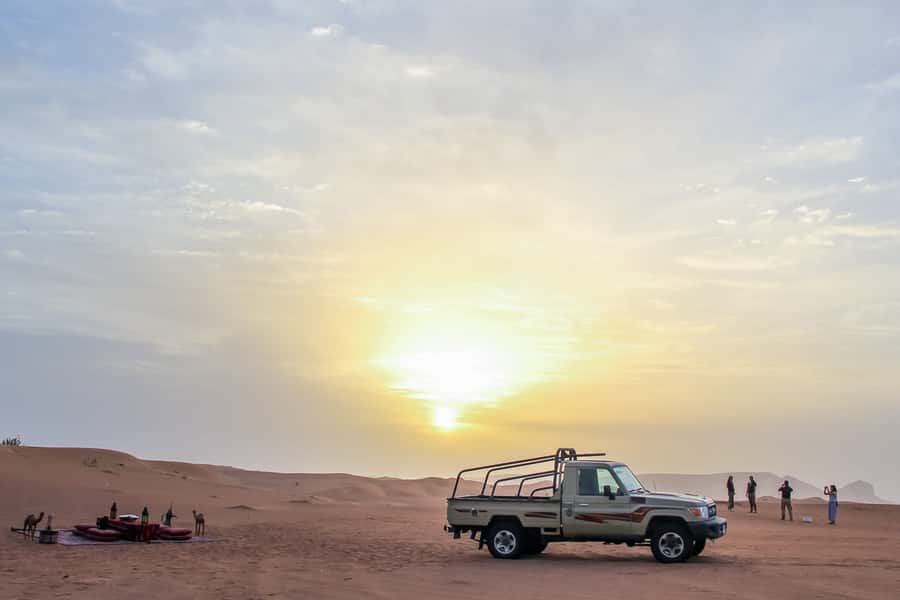 Dubai: Sunrise Desert Jeep Safari with Wildlife Experience - Hotel Pickup To Desert Launch: What the Drive Really Feels Like