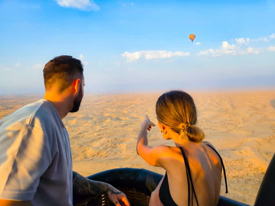Dubai: Sunrise Hot Air Balloon Ride with Transfers - Who should book, and who should skip this sunrise flight