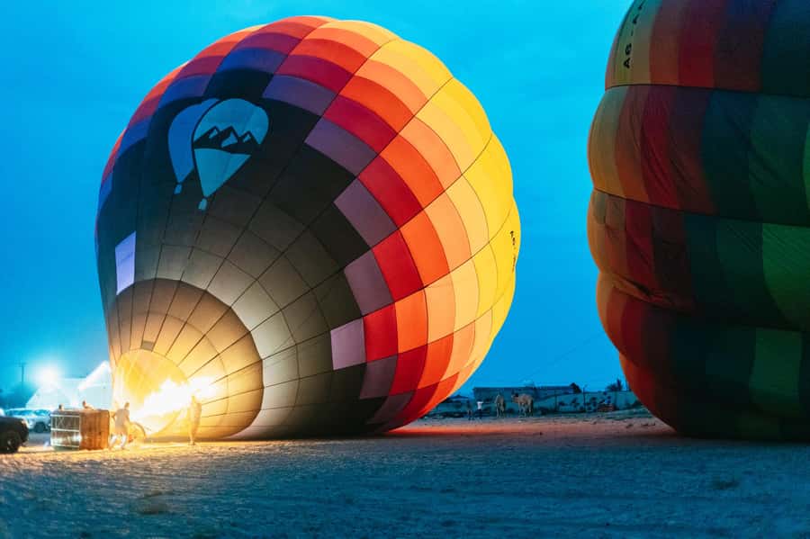 Dubai: Sunrise Hot Air Balloon Tour Over the Desert - Wildlife Chances: Spotting Oryx, Gazelles, and Desert Camels