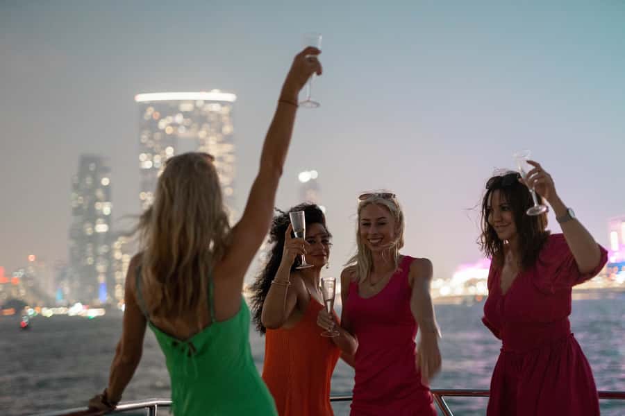 Dubai: Sunset & Night Cruise with Bites and Drinks - Dubai Marina: The Easiest “Wow” Segment