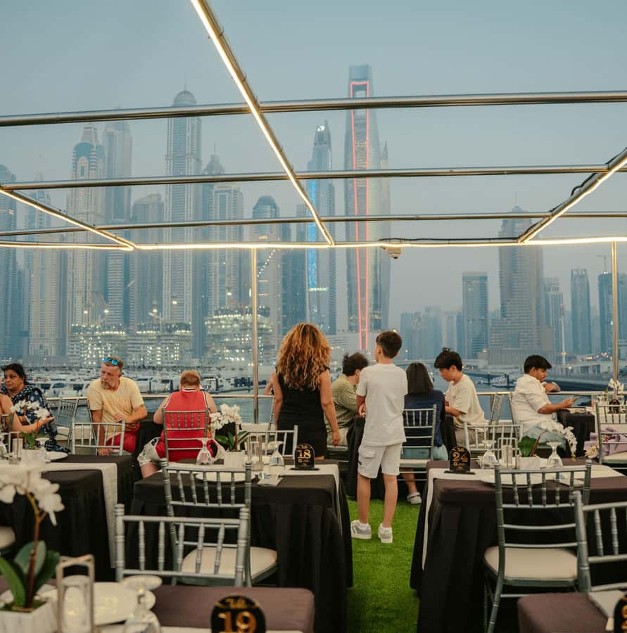Dubai: Sunset or Dinner Cruise with Live Music & Open Bar - Should You Book This Sunset or Dinner Cruise?