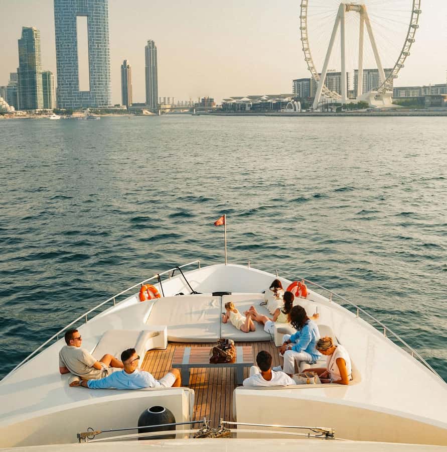 Dubai: Superyacht Experience with Live Music & Drinks - Price value: why $113 per person often feels fair
