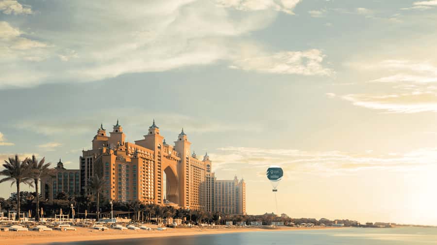 Dubai: The Dubai Balloon at Atlantis - The 360-degree views: Palm Jumeirah, Burj Khalifa, Burj Al Arab