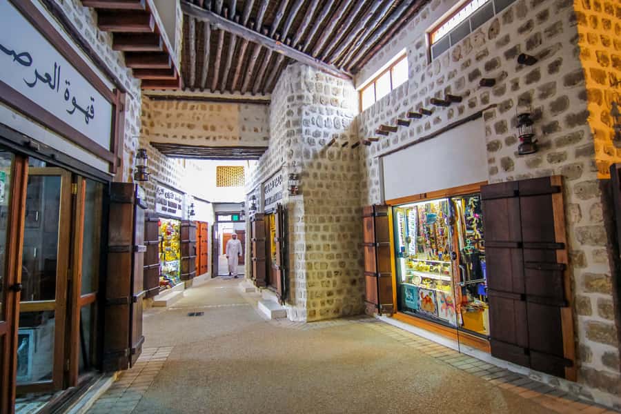 Dubai: The Pearl Of The Gulf - Half Day Sharjah City Tour - Why Sharjah Feels Different From Dubai