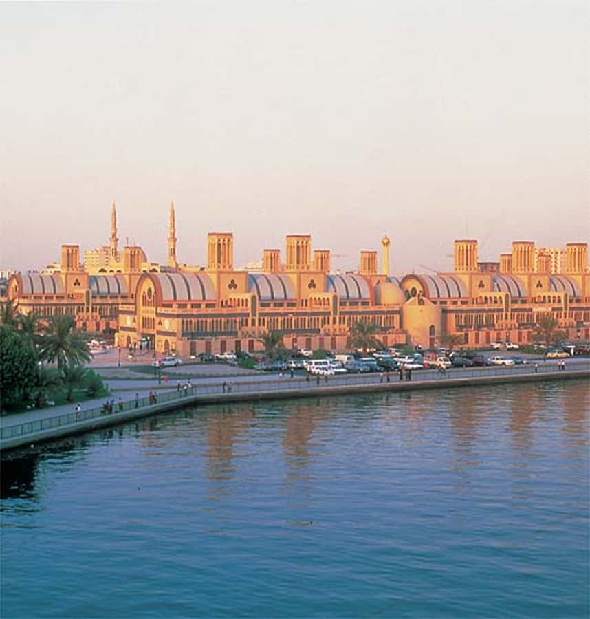 Dubai: The Pearl Of The Gulf - Half Day Sharjah City Tour - Al Noor Mosque Photo Stop on Al Buhaira Corniche