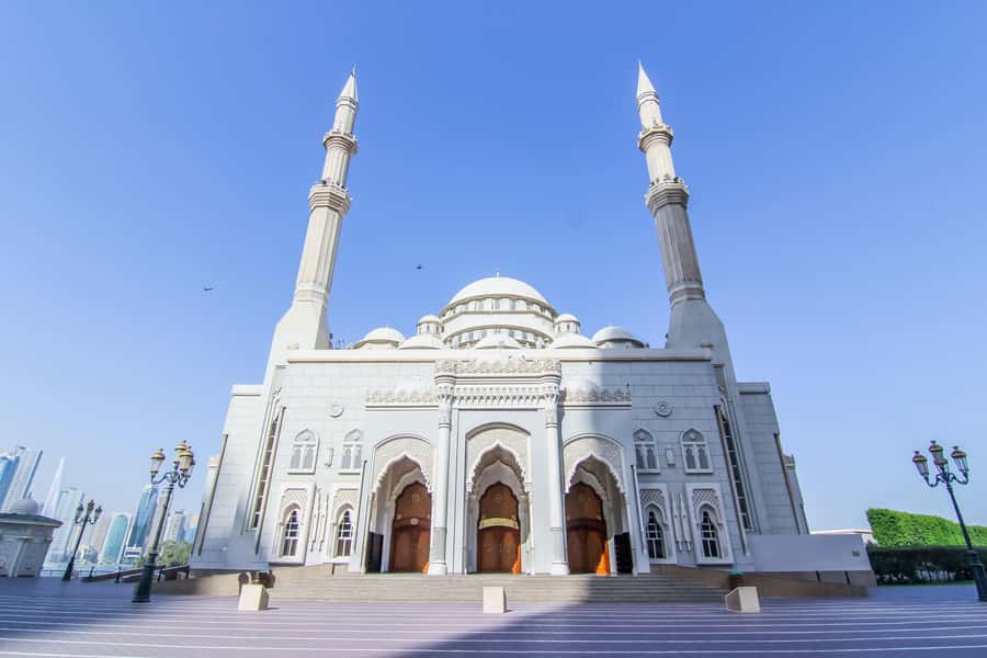 Dubai: The Pearl Of The Gulf - Half Day Sharjah City Tour - King Faisal Mosque, Sharjah’s Largest Mosque Visit