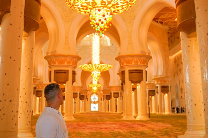 Dubai To Abu Dhabi: Grand Mosque, Royal Palace & Etihad Towers - Qasr Al Watan Palace: What You See, What You Do Not