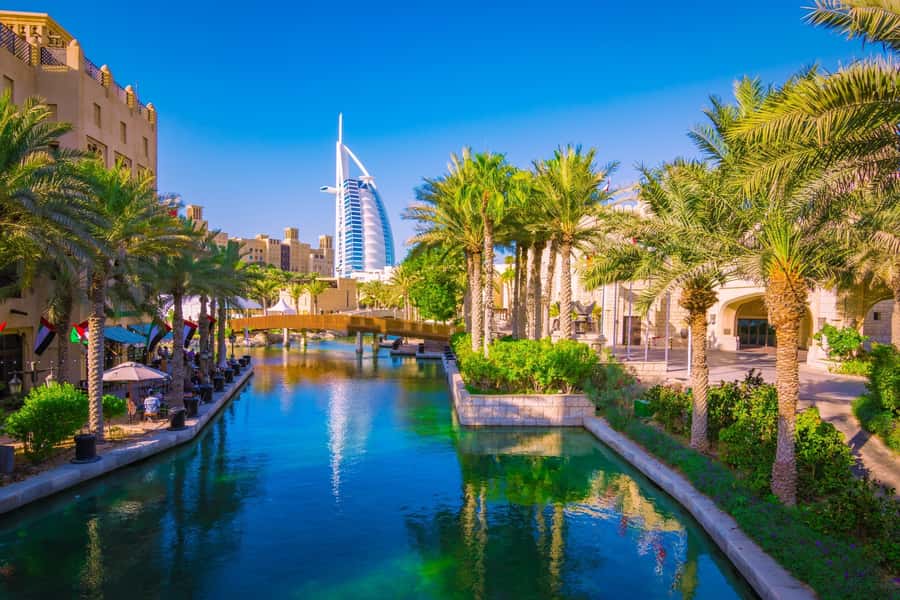 Dubai: Top City Attractions Photo Stop Tour - Burj Khalifa at the base area: the tallest-building moment, compressed