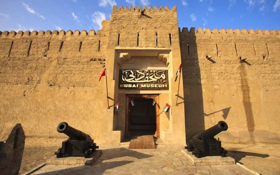Dubai: Top City Attractions Photo Stop Tour - Jumeirah Mosque, Old Dubai, and the creek boats: balancing the skyline with tradition