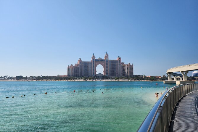 Dubai Top Ten Must-see Sights with Burj Khalifa and Transfers - Dubai Fountain Show: Easy Timing, Great Photo Chances