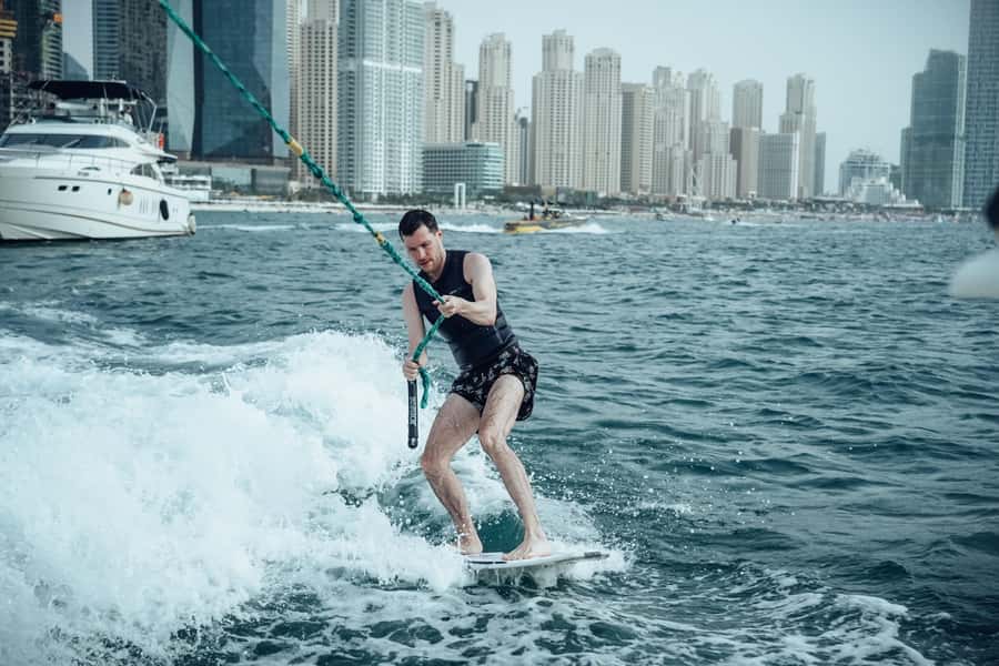 Dubai wakesurfing & wakeboarding: Snacks & drinks included! - Key things I’d focus on before you book
