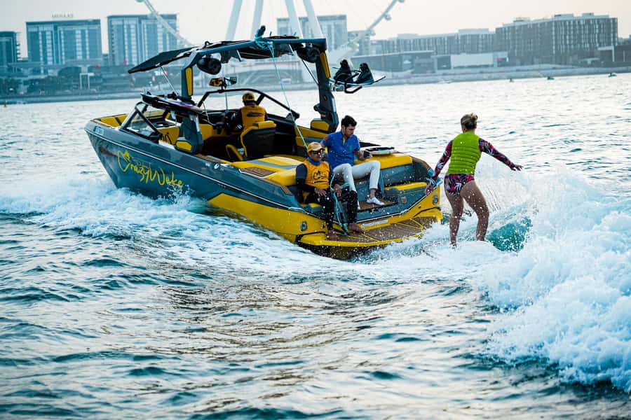 Dubai wakesurfing & wakeboarding: Snacks & drinks included! - Who should book this, and who should skip it