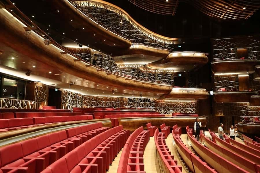 Dubai: Walking, Architecture and History Tour of Dubai Opera - Price and pacing: what $27 gets you in real terms