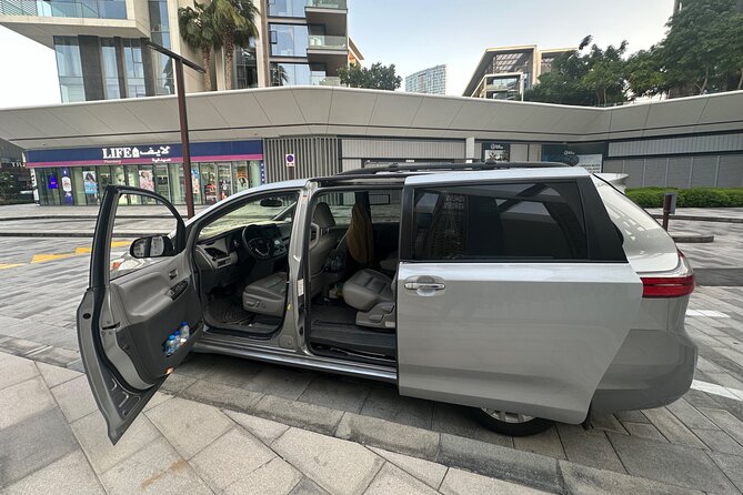 DXB Airport Exclusive Private Arrival or Departure Transfers - Booking Smart: A Quick Checklist for Smooth Pickup