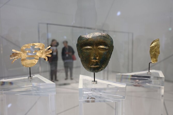 Entrance Ticket to the Louvre Museum in Abu Dhabi - The dome and ceiling light effect is the main event