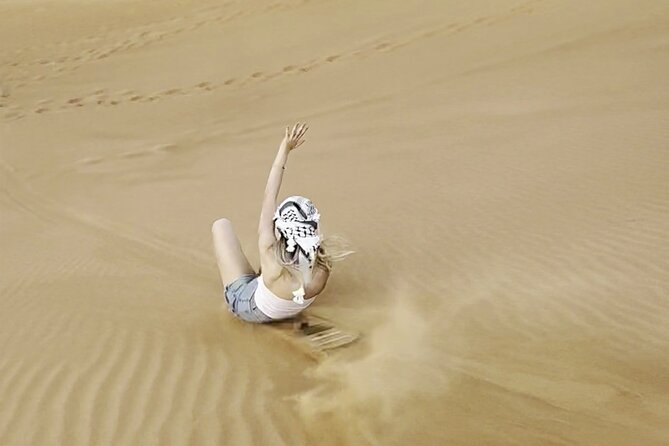 Evening Desert Safari Dubai BBQ Dinner Dune Bashing Dune Buggy - The Camp Stops: Viewpoints, Henna, and Arabic Dress for Photos