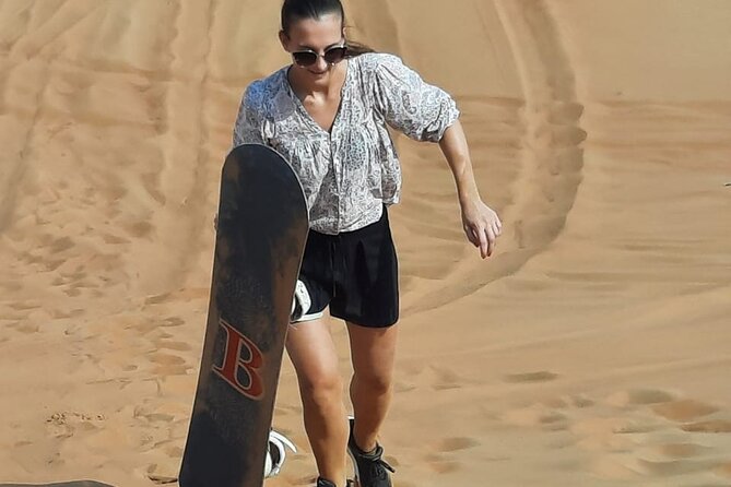 Evening Desert Safari in Dubai with Dune Bashing , Camel Ride and BBQ Dinner - Guides and Service: What to Expect from the Human Side