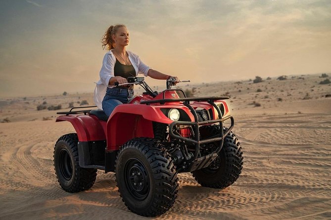 Evening Desert Safari with BBQ Dinner - How the 4x4 desert pickup sets the tone