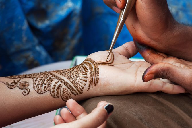Evening Quad Bike, Desert Safari in Dubai , BBQ Dinner and Shows - Camel ride, henna, and the camp atmosphere shift
