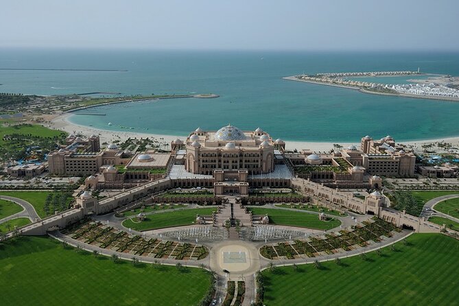 Experience the Emirates Palace from Abu Dhabi - Who should book this Emirates Palace tea and Abu Dhabi audio tour