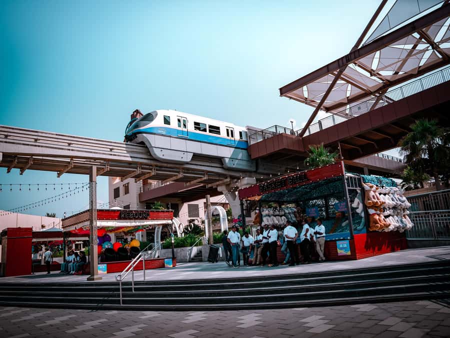 From Abu Dhabi: Dubai Full-Day Sightseeing Tour - Burj Khalifa first, then Dubai Mall for your self-directed time
