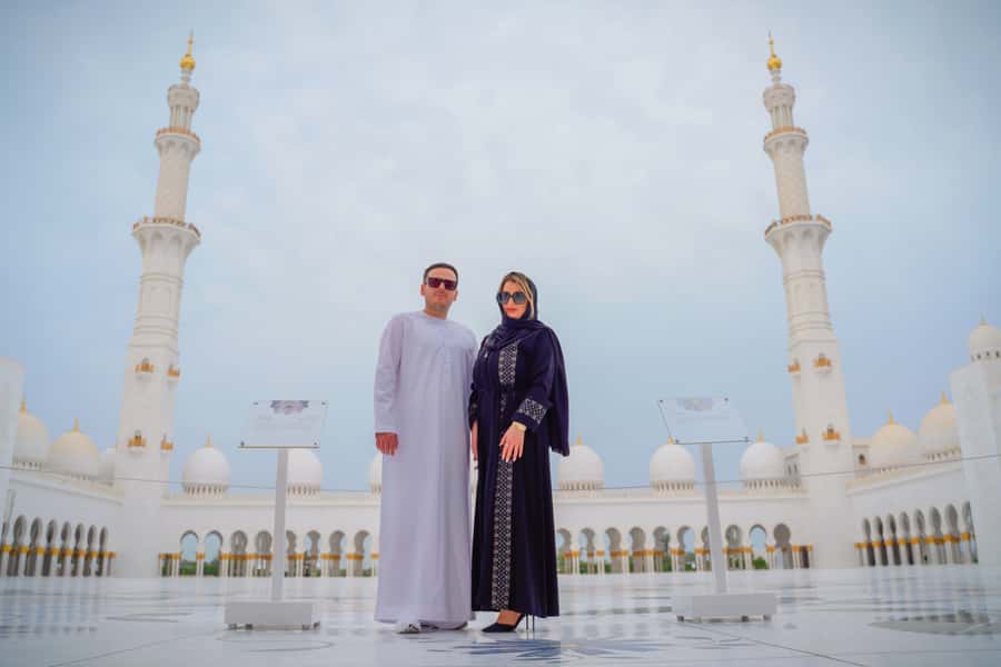 From Abu Dhabi: Grand Mosque, Royal Palace, and Etihad Tower - Getting Oriented With Abu Dhabi Pickup and a 6-Hour Reality Check