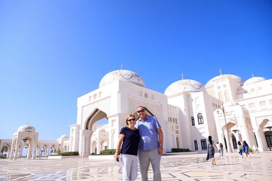 From Abu Dhabi: Grand Mosque, Royal Palace, and Etihad Tower - Louvre Abu Dhabi Photo Stop: Saadiyat Island’s Architecture in 15 Minutes